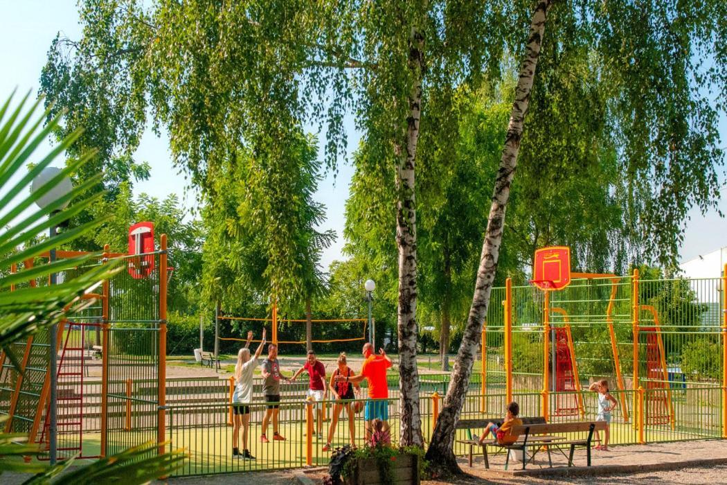 Mobil-Home Cosy 5 Personnes Camping Le Ried - Europapark Boofzheim 外观 照片